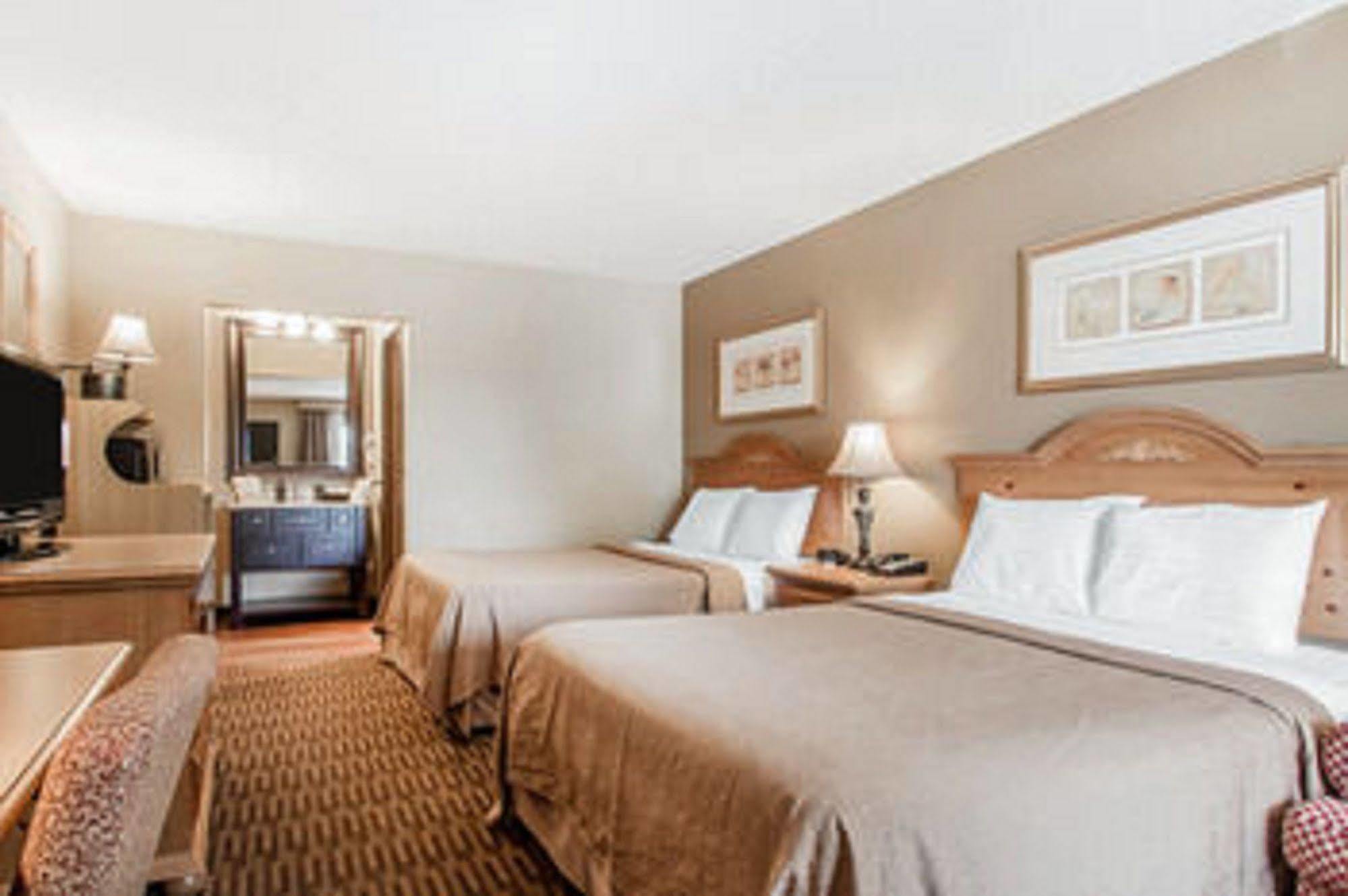 Quality Inn Us65 & E Battlefield Rd Σπρίνγκφιλντ Εξωτερικό φωτογραφία