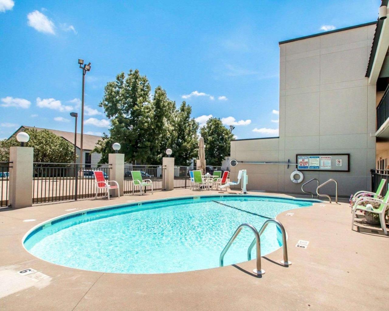 Quality Inn Us65 & E Battlefield Rd Σπρίνγκφιλντ Εξωτερικό φωτογραφία
